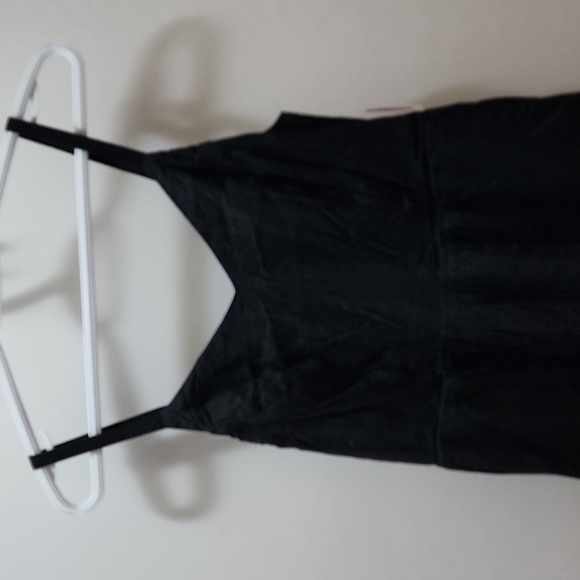 Dress - Picture 2 of 5